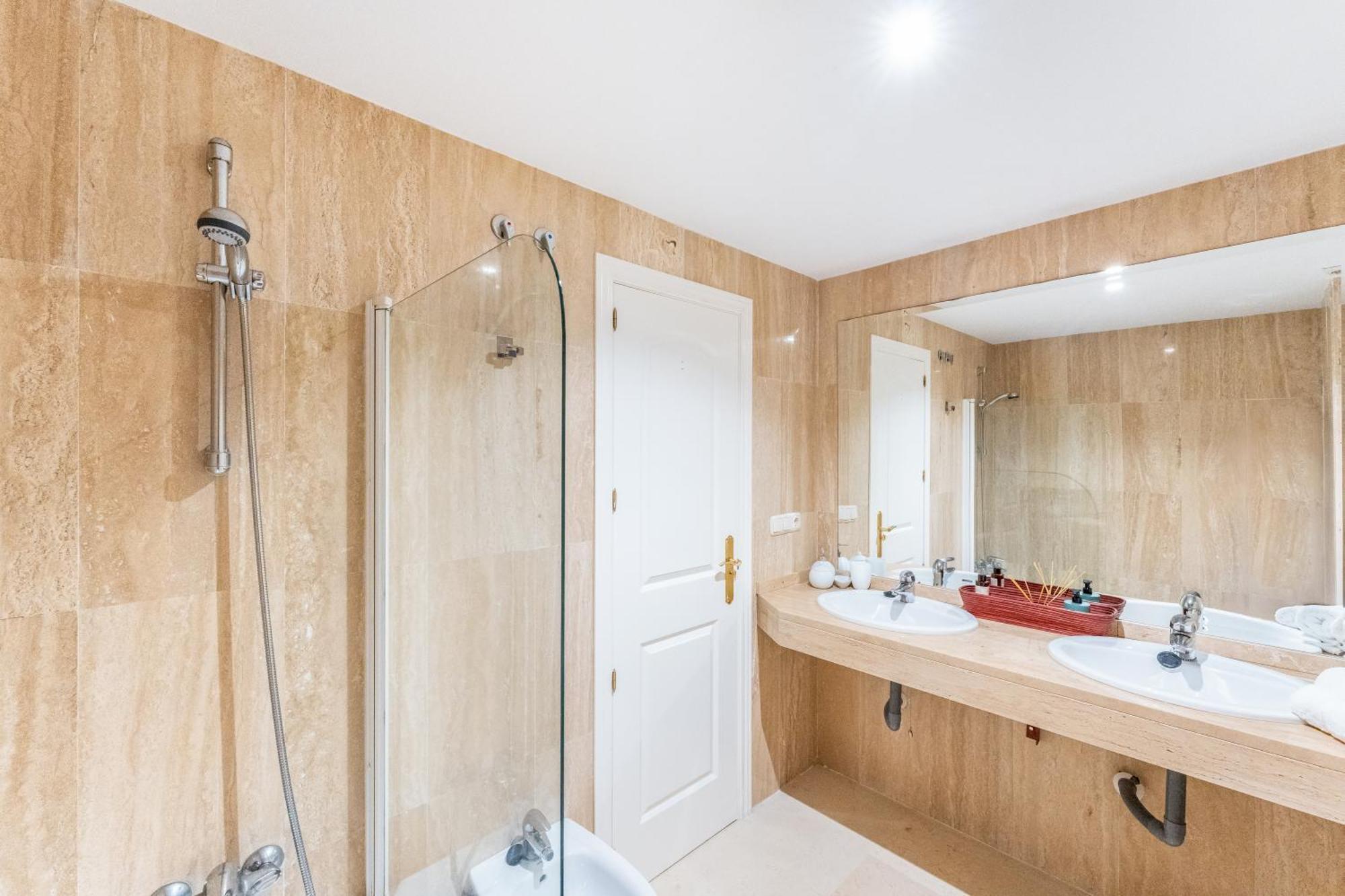Elviria Hills By Kura Homes Apartemen