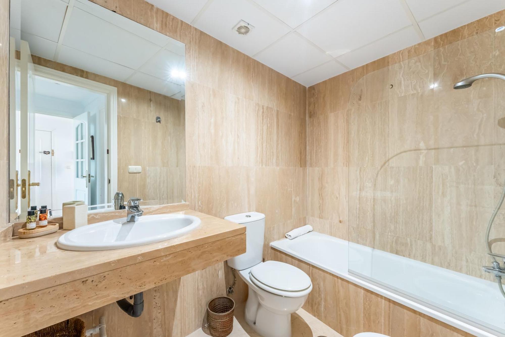 Elviria Hills By Kura Homes Apartemen Marbella
